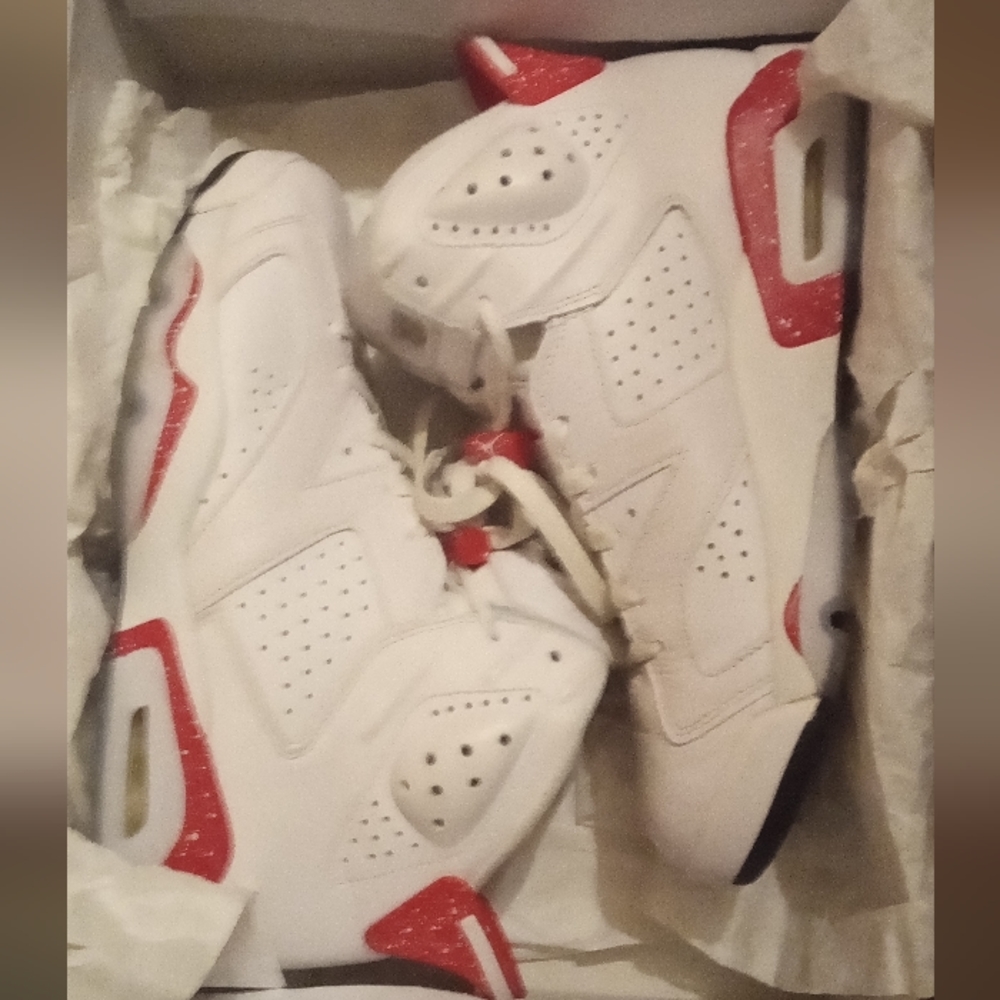 Jordan retro 6 red Oreo sz 8 men's perfect condition